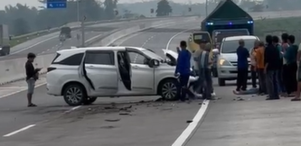 Kecelakaan di Tol Pasuruan Probolinggo, Pelatih Persewangi Tewas