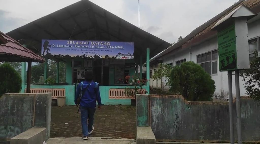 Gunung Raung Erupsi, Ratusan Jadwal Pendakian Via Kalibaru Berpotensi Batal