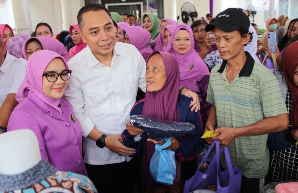 4.552 Keluarga Miskin Terima Bantuan dari GOW Surabaya dalam Garage Day 2025