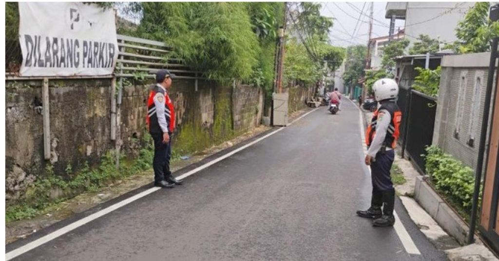 Parkir Liar di Jaktim Mendadak “Raib” Usai Viral Foto AI, Petugas Disanksi