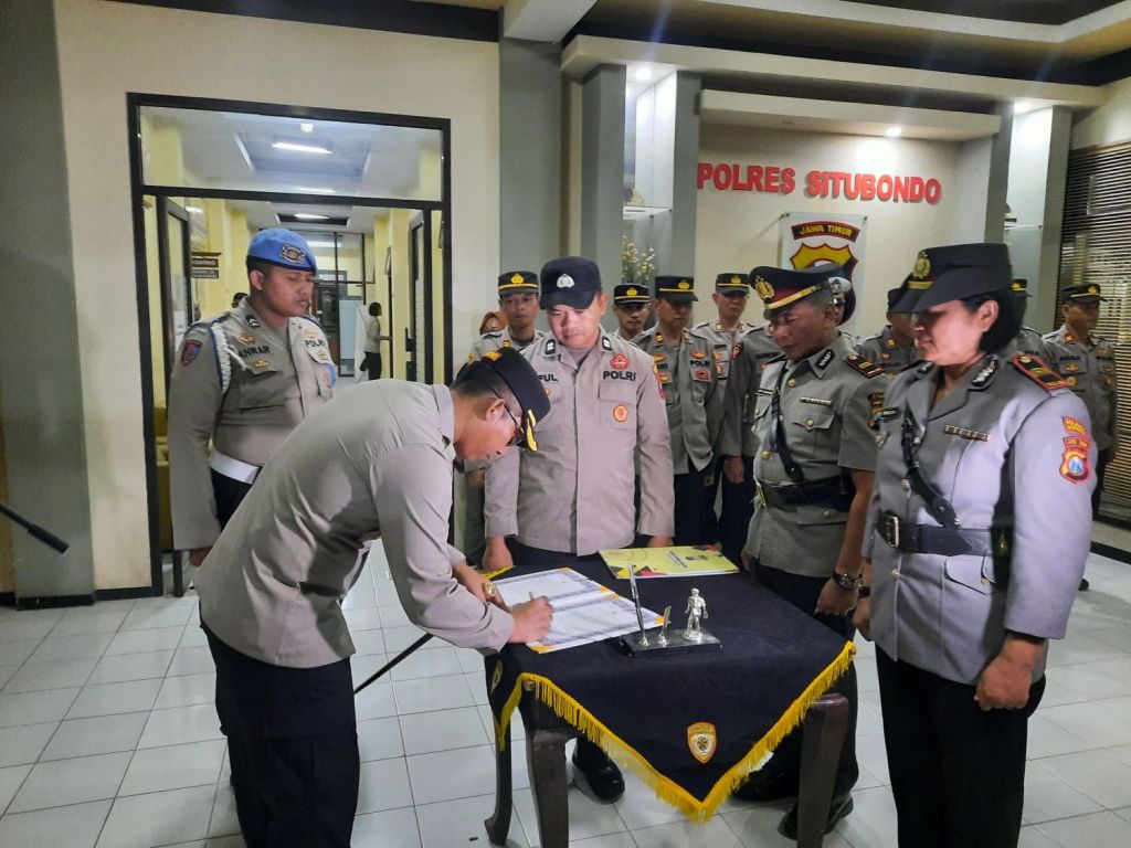 Kerabat jadi Caleg, Dua Kapolsek Jajaran Polres Situbondo Tukar Posisi