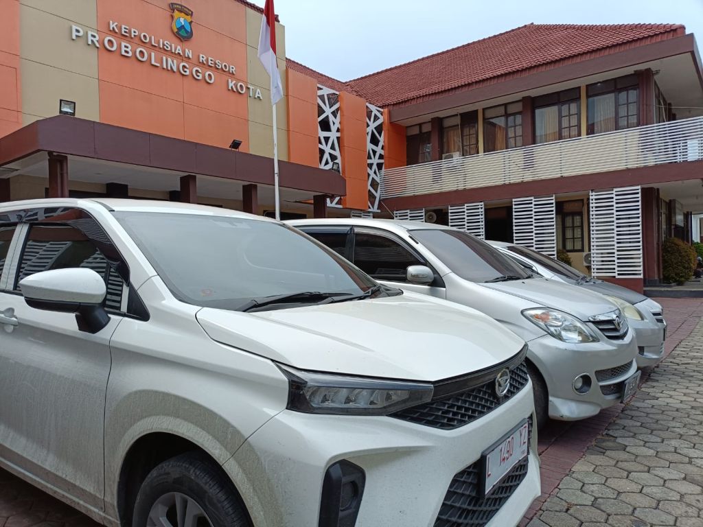 Sindikat Penggelapan Mobil Rental Libatkan Suami Istri di Probolinggo Dibongkar