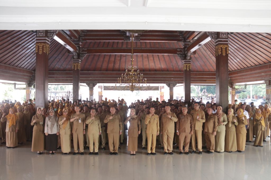 273 ASN di Pemkab Mojokerto Terima SK Kenaikan Golongan, Ini Pesan Bupati Ikfina