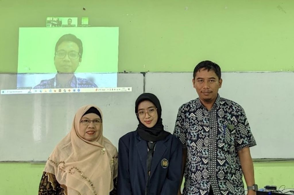 Mahasiswa Unesa Teliti Kearifan Lokal Kayangan Api sebagai Model Pembelajaran Fisika