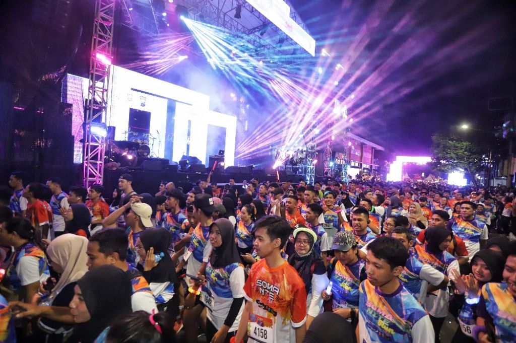 Soma Nite Run Sukses Digelar di Kota Mojokerto