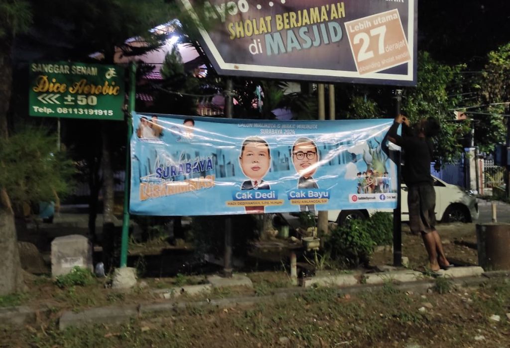 Tersebar Spanduk Cak Dedi-Cak Bayu Calon Walikota-Wakil Walikota Surabaya 2024