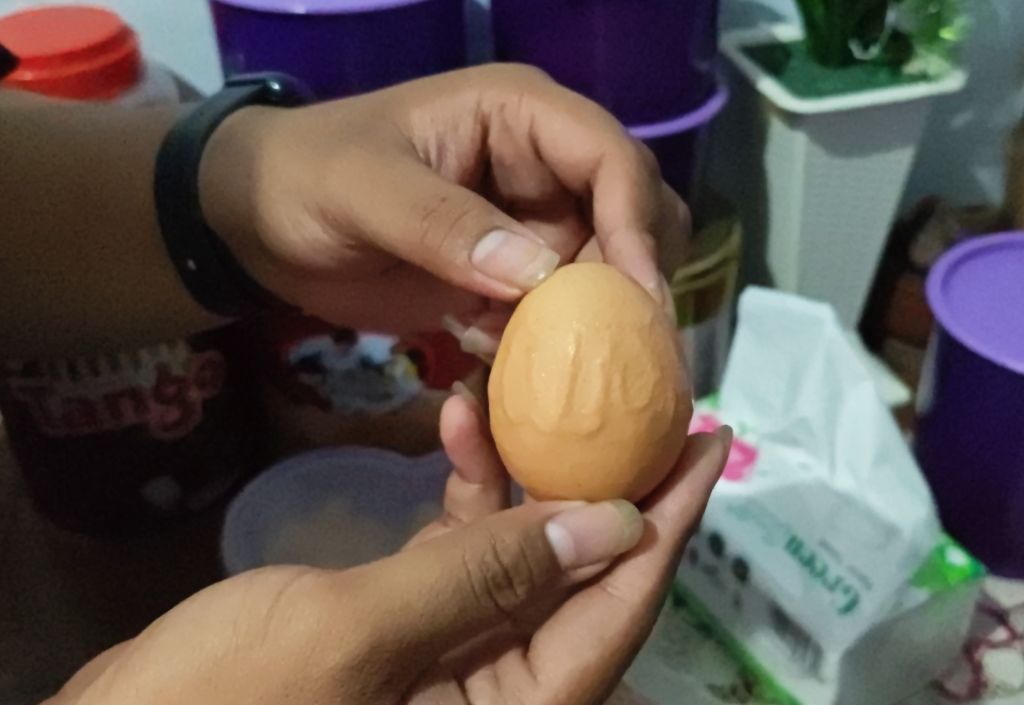 Telur Berlafaz Allah Hebohkan Warga Jember