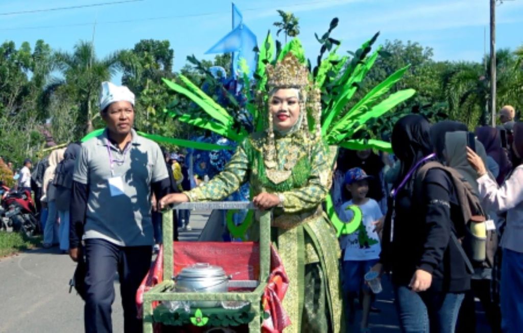 Tenun Sambas, dari Warisan Budaya ke Panggung Internasional