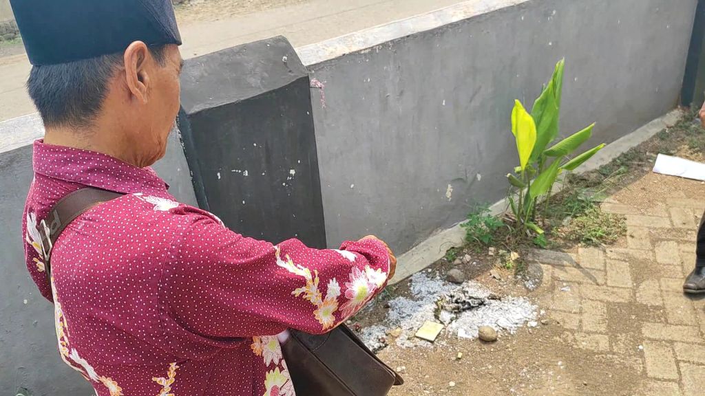 Pocong Mini Teror Warga Pasuruan, Polisi Diminta Turun Tangan