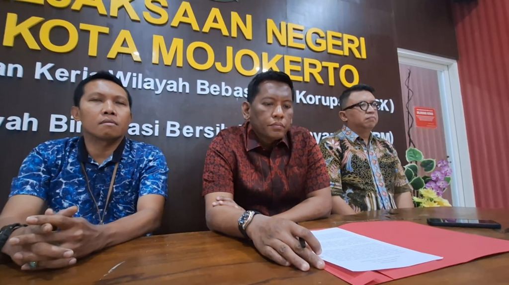 Diduga Korupsi, Kejari Kota Mojokerto Tetapkan Mantan Direktur PT BPRS jadi Tersangka