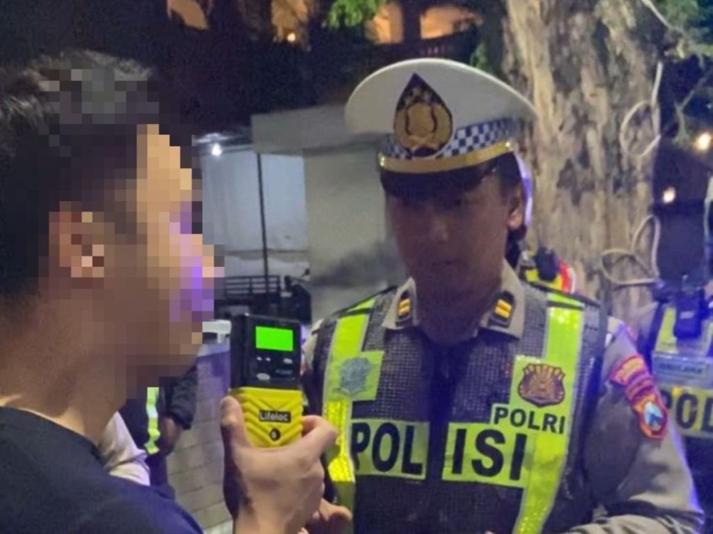 Patroli Drunk Driving Polrestabes Surabaya Jaring 13 Pengendara, 2 Positif Mabuk