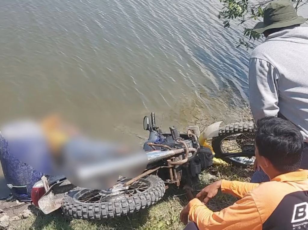 Petani Surabaya Tewas  Posisi Terjungkal Kepala Menancap ke Lumpur