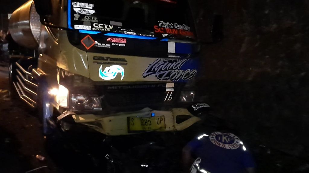 Truk Rem Blong Tabrak Peserta Karnaval di Mojokerto, Dua Orang Tewas