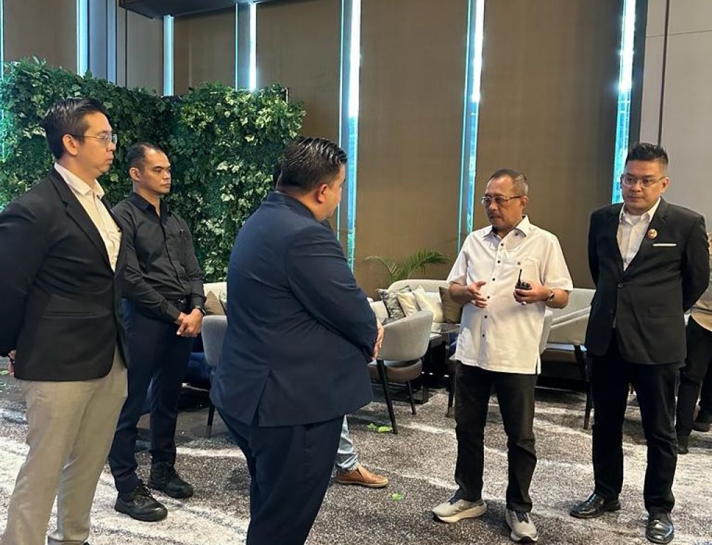 Armuji Minta Manajemen Vasa Hotel Surabaya Perhatikan Keluarga Korban Miras Maut