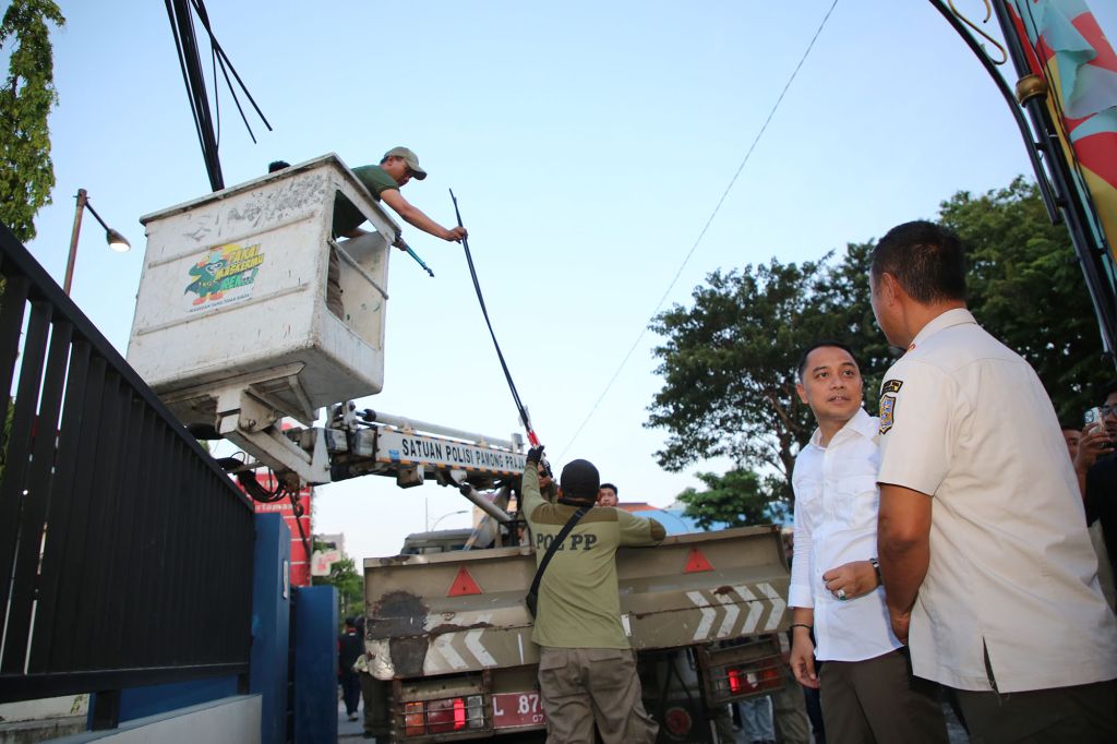 Wacana Pusat Kota Surabaya Jadi Pilot Project Penataan Kabel Utilitas Bawah Tanah
