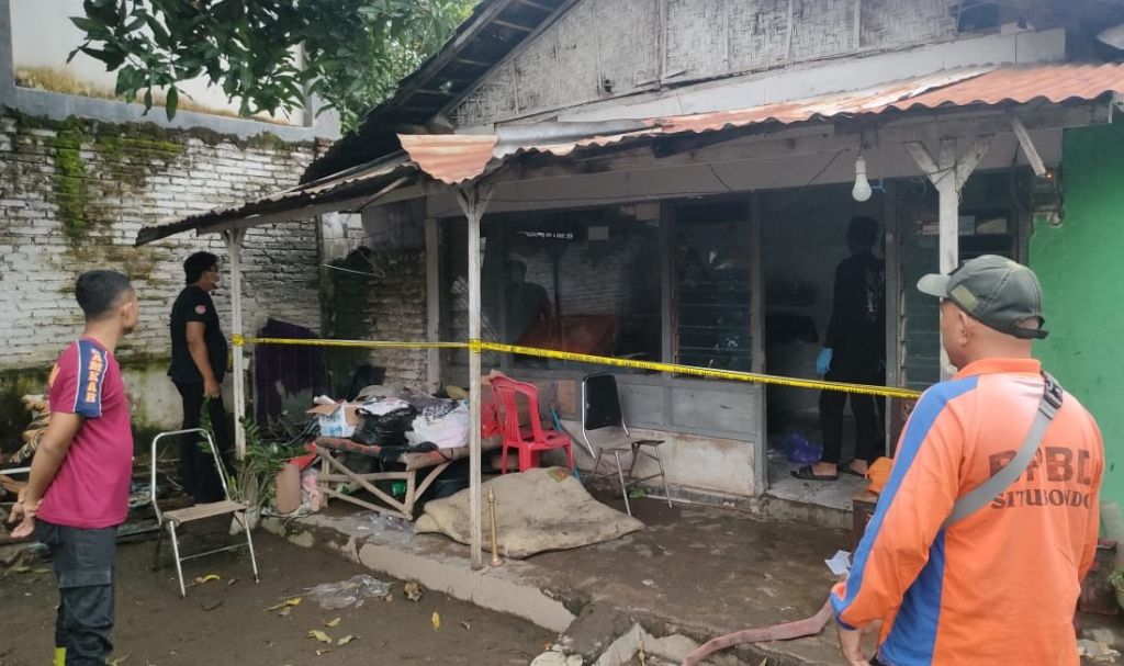 Bakar Diri Jadi Penyebab Tewasnya Wanita dalam Rumah di Situbondo