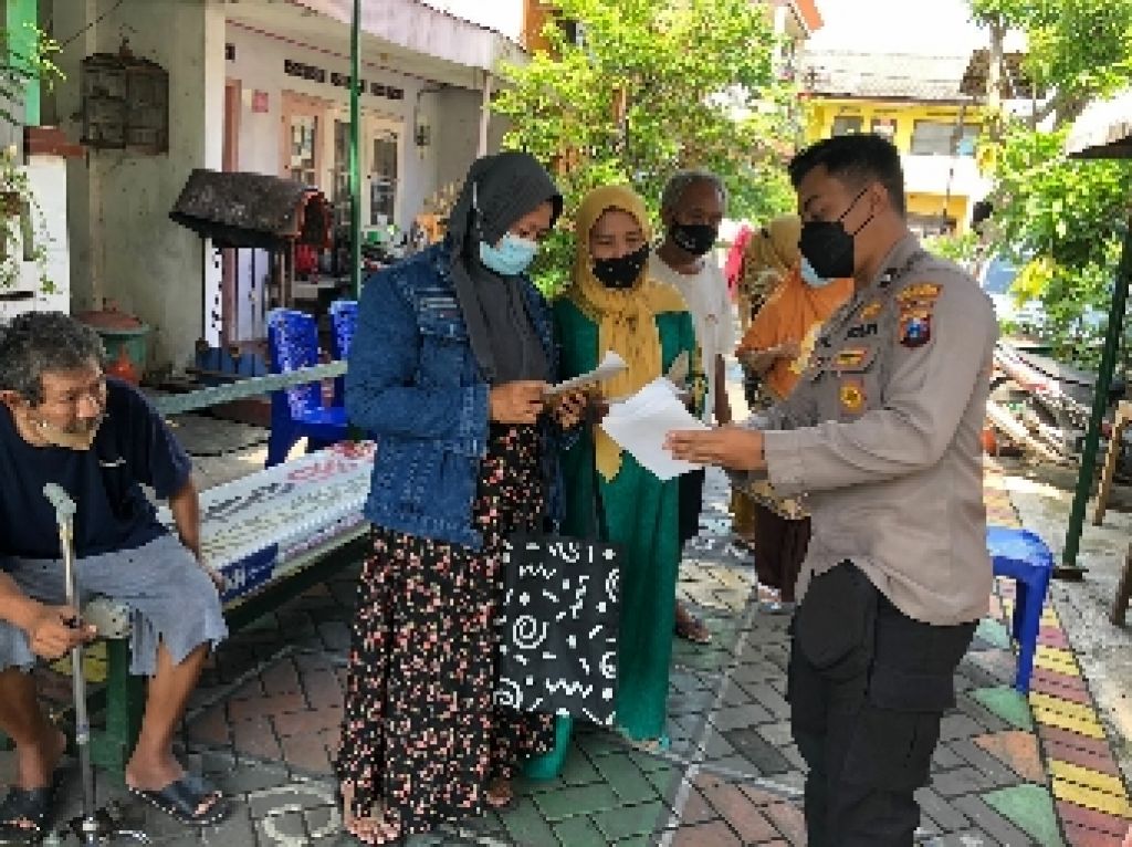 Polres Pelabuhan Tanjung Perak Lakukan Pelayanan Door To Door Kepada Masyarakat