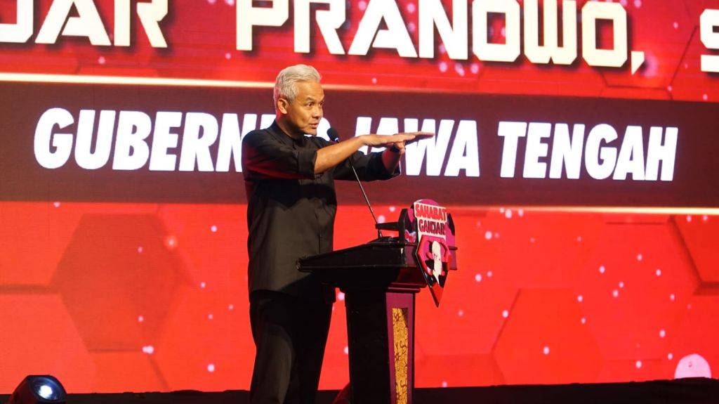 Ganjar Pranowo Hadiri Rakernas II Sahabat Ganjar di Surabaya