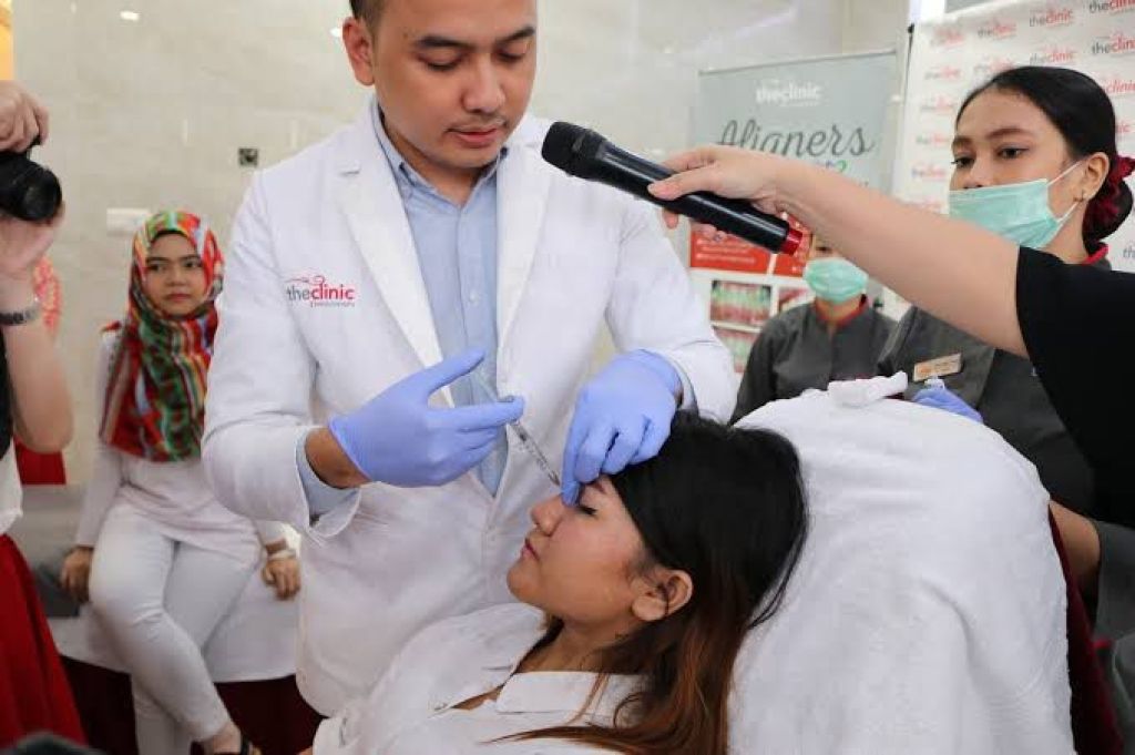Langganan Artis, Klinik Dr. Danu Bawa Operasi Plastik Indonesia ke Level Dunia