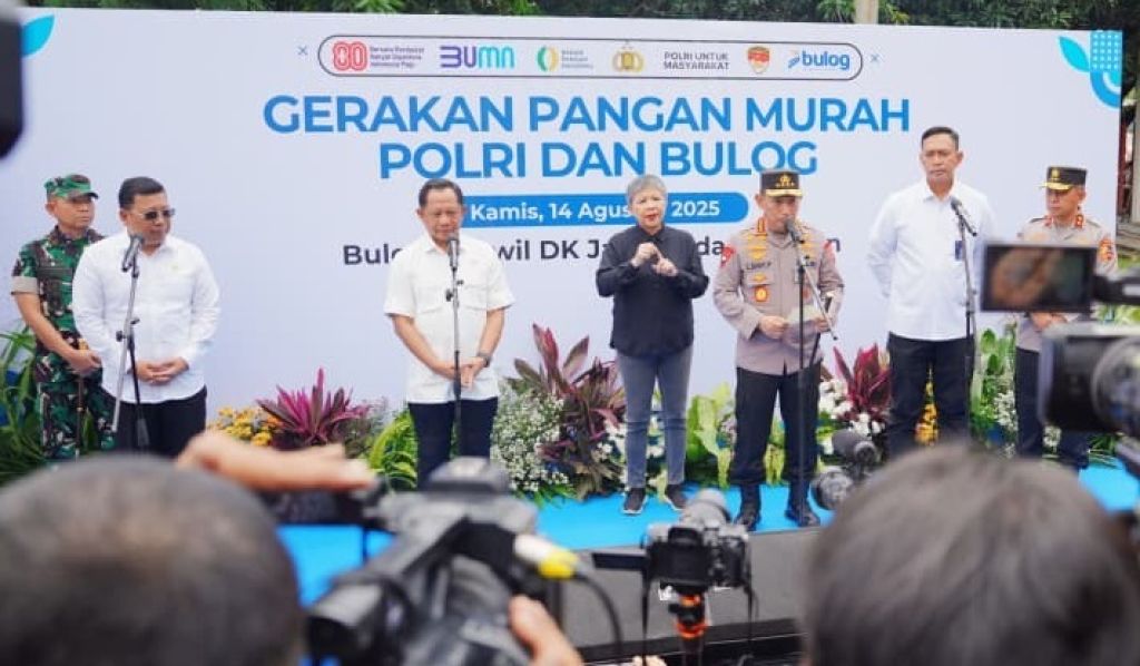 Polri dan Bulog Kick-Off Gerakan Pangan Murah Serentak di Seluruh Indonesia