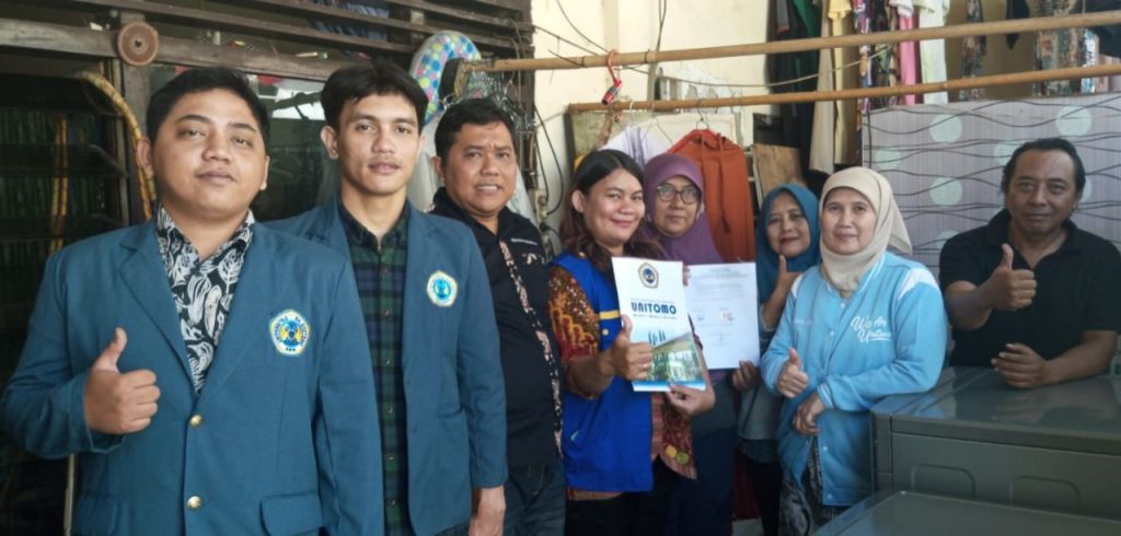 Tim Dosen Unitomo-UWIKA Dorong Ratunya Laundry Jadi Role Model UMKM Berbasis Teknolog