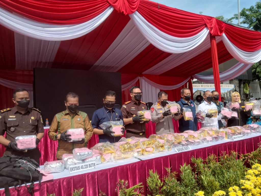 Polisi Surabaya Bongkar Jaringan Narkoba Antarpulau, Sita 84,7 Kg Sabu-40 Ribu Ineks