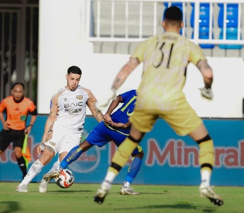 Dewa United Raih Poin Penuh di Kandang Singo Edan