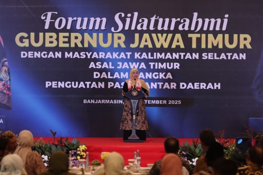 Gubernur Khofifah Ajak Warga Jatim di Kalsel Perkuat Jejaring Ekonomi Antar Daerah