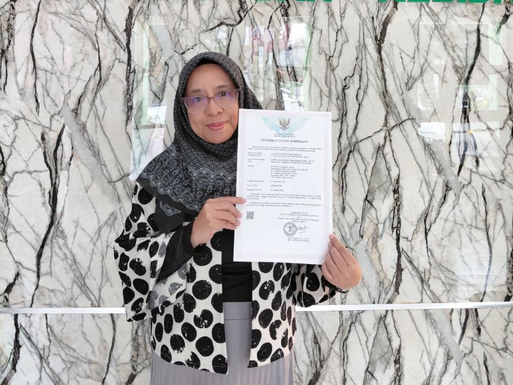 Berangkat dari Kepedulian Pasien Diabetes, Dosen FKK Unusa Raih Paten Inovasi Terapi Herbal