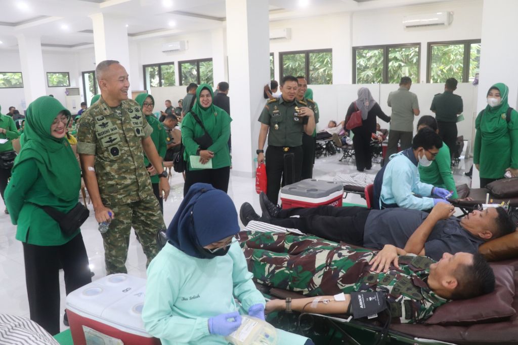 Donor Darah Dalam Rangka HUT ke-80 Persit Kartika Chandra Kirana.