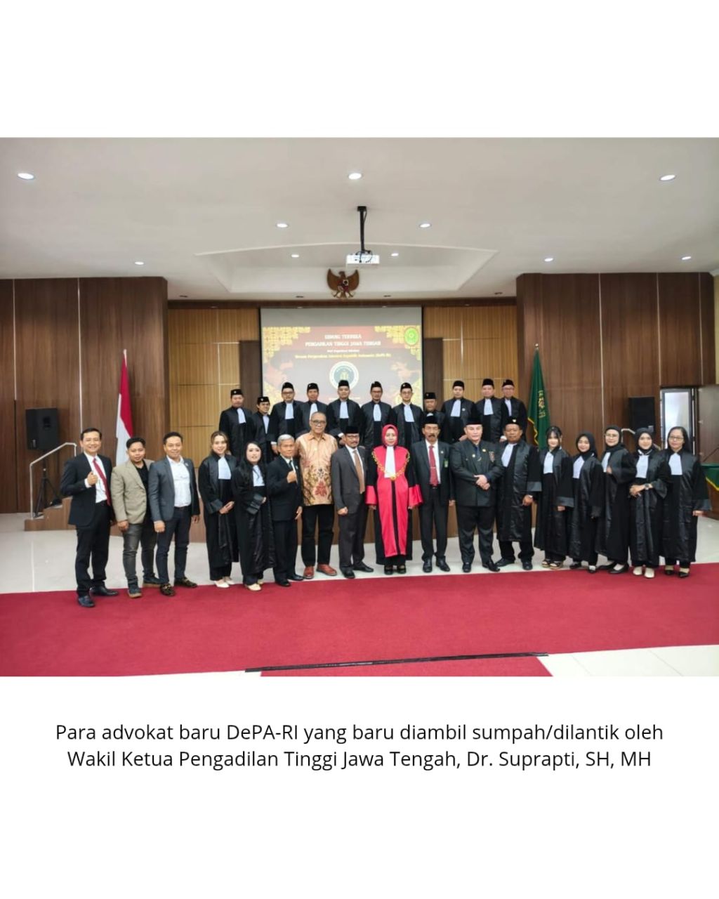 19 Advokad DePA-RI yang Diambil Sumpah Pengadilan Tinggi Jawa Tengah Bertekad Menjaga Integritas