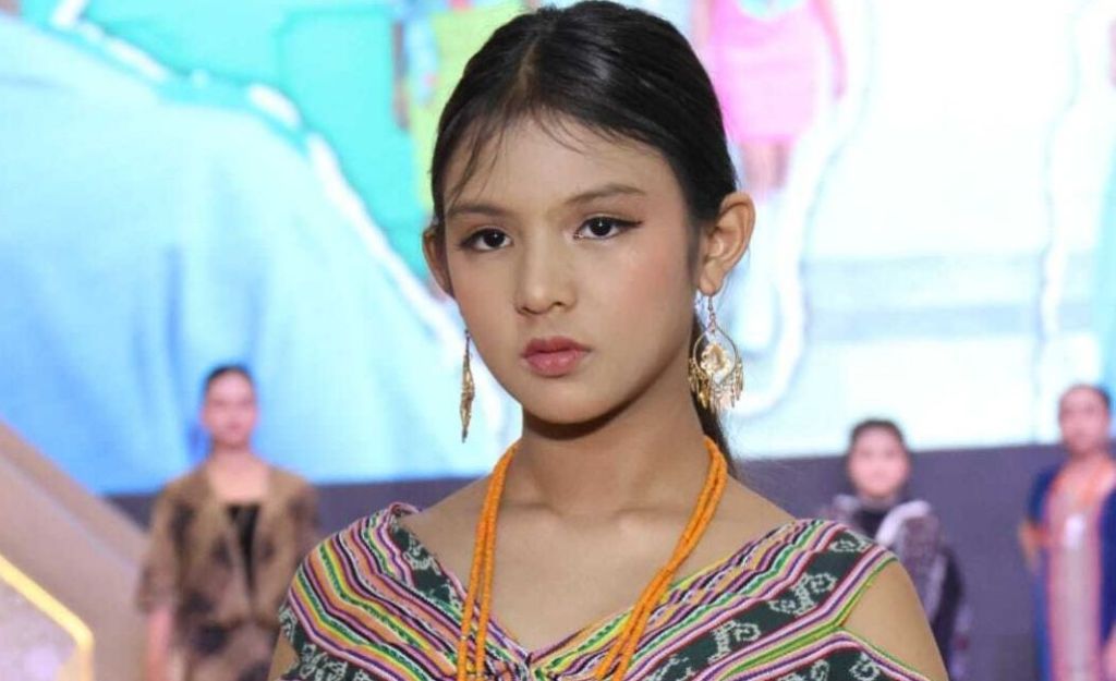 Kilau Model Muda Renata di Nusantara Runway 2026: Dari Wastra Tradisional hingga Sporty Chic, Semua Dilibas Sempurna