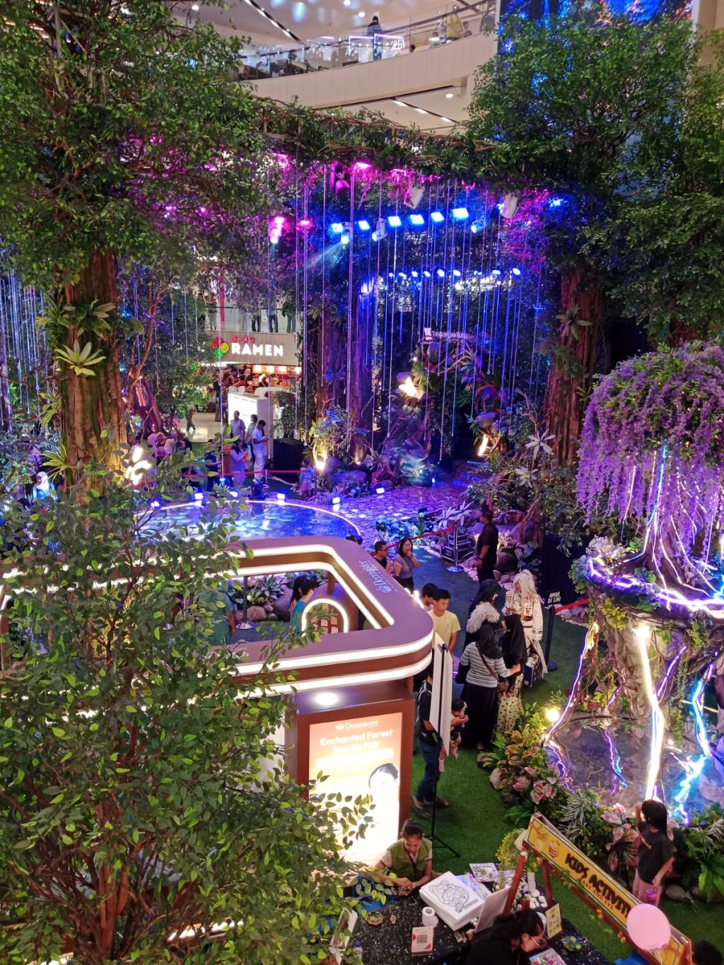 The Enchanted Forest Hadir di Tunjungan Plaza, Suguhkan Pengalaman Hutan Ajaib Interaktif
